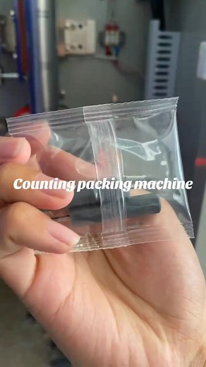 Hardware Counting Packing Machine #screwpackingmachine #vffsmachine #vffs #foryou #packingmachine