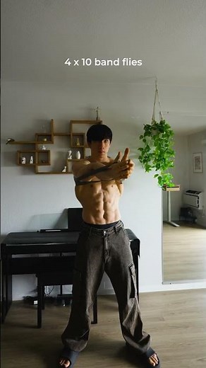 Chest Day at Home: Band Flies, Dips and Push Up Variations