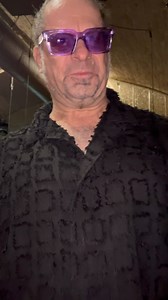 5.9K views · 78 reactions | Flirten leicht gemacht …Kurs 1…folgt mir für mehr Partner-Tipps… #berlintagundnacht | Frank Winter | Facebook