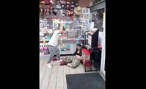 That Hit Though: Dude Gets Cracked With A 40oz During A Fight At A Gas Station!