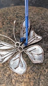 166K views · 278 reactions | Making butterfly jewelry from metal! 曆 #creativediy | 5-Minute Crafts Family | Facebook