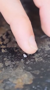 Breaking a diamond with a hammer 💎​🔨 #experiment #physics #breaking #diamond #science #reels | The Action Lab