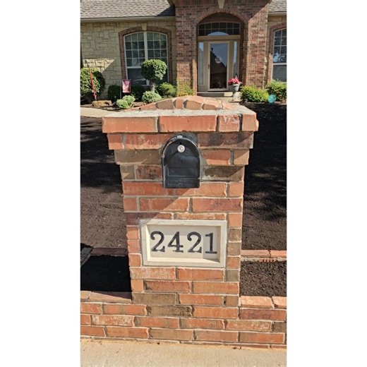 Lawn Renovation Project – Part 4 Continued: Compost Leveled 🚜 The compost layer is now evenly raked and leveled, creating a smooth, nutrient-rich foundation across the entire yard. This step is crucial — it ensures consistent soil depth, proper drainage, and gives the new sod the perfect environment to root deeply and thrive. 🌱 Next up: adding the masonry sand layer to fine-tune grading before sod installation! 📞 (405) 821-2690 📧 Zachariah@backyardharvestsolutions.com 🌐 BackyardHarvestSolut