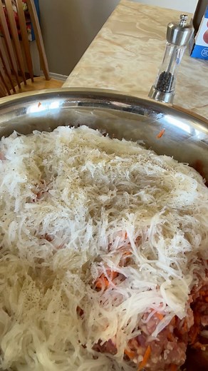 Vietnamese style pork spring rolls with home made dipping sauce | Couple’s Kitchen