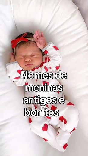 Nomes Antigos para Meninas: Significados e Inspirações