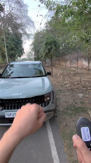 Proximity Key and Automatic Flushed door handles.