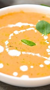 Tomato 🍅 Florentine Soup 🥣 Recipe 🔗 in comments or comment “recipe” to have it sent to your inbox #tomatosauce #tomatosoup #tomatoflorentine #spinachsoup #grilledcheese #homemadesoup #foodblogeats | Mira Cookinglsl