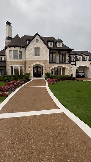 Discover Mini Luxury Castles in Dallas, Texas