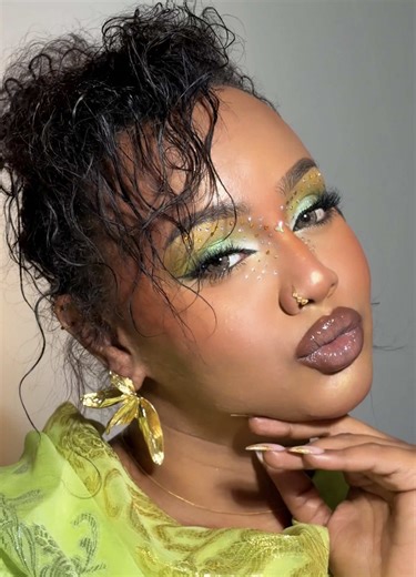 Get Ready for an Inspiring Makeup Tutorial!