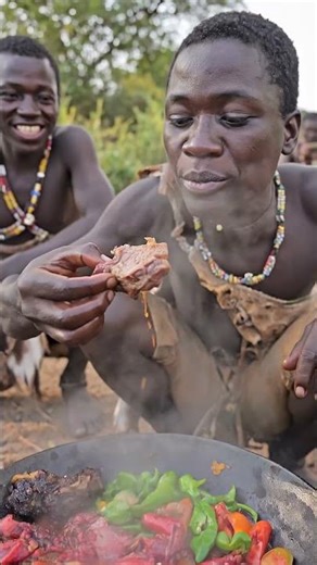 Hadzabe Traditional Bush Food Culture #Hadzabe #FoodCulture #TribalLife #WildFood #shortsfeed