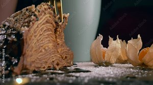 Close-up of two layers of cake. Side view: the layers of cake