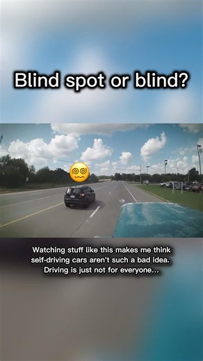 How do you even miss 80,000 lb semi truck #trucking #truckdriver #blindspot
