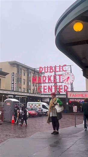 22K views · 719 reactions | Pike Place Market, Seattle #seattlewa #seattlewashington #seattle #seattleskyline #iloveseattle #seattlerain #washingtonstate #goodmorning #PikePlaceMarket #pikeplace | Seattle Travel Insider | Facebook
