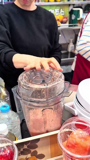 Fresh Watermelon Juice in Korea 🍉🥤 | Most RefreshinG Street Drink Ever! #mukbang #watermelonjuice