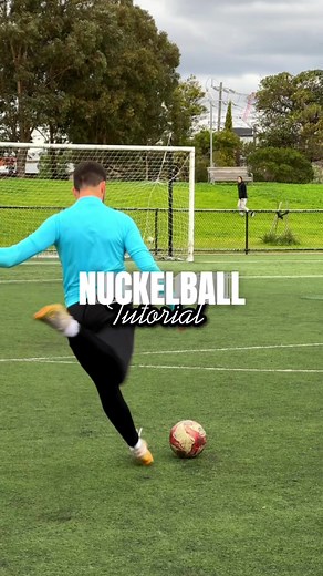 1.5M views · 10K reactions | Knuckleball Tutorial 藍 #football #soccer #futbol #fussball #fußball #calcio #tomharrisfootball | Tom Harris Football | Facebook