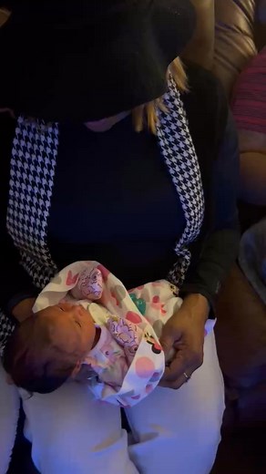 Three years ago!! My life changed when. U GOT TO COME SO CLOSE AND FALL IN LOVE WITH MY 2 nd granddaughter!! Dior k smith!!👣❤️🎂🎂 | Rosie Ford