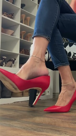 Shoe Play 👠 | Heels, Jeans & ASMR | High Heel Popping