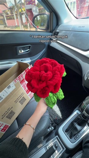 Crochet Flower Tutorial: Create Beautiful Rose Designs