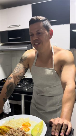 Tutorial de como los hombres podemos aprender a cocinar #humor #parati #comedia #bucaramanga #viral