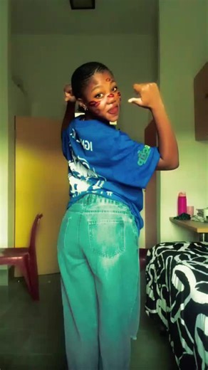 LOLkittysmith (@lolkittysmith)’s videos with original sound - Papta Steezy