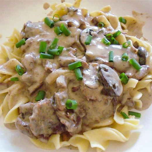Daria's Slow Cooker Beef Stroganoff