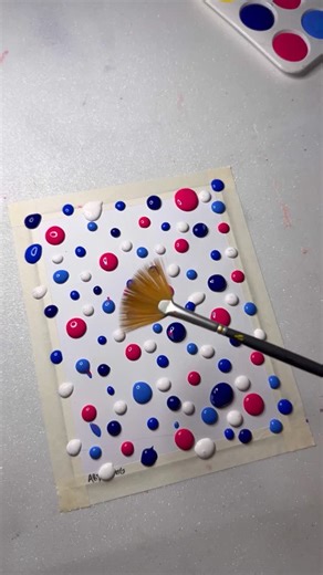 Gaspi Mendoza | Artist Oh My God on Instagram: "Satisfying Art Idea Using a Fan Brush! 🎨✨💡"