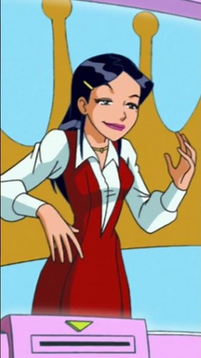 Clover and Mandy for Homecoming Queen 👑 | Totally Spies!