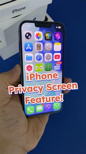 iPhone Has a Hidden Privacy Screen 🤫