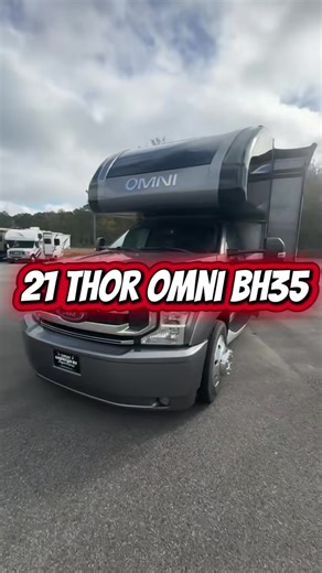 Explore the 2021 Thor Omni BH35 Diesel Super C RV