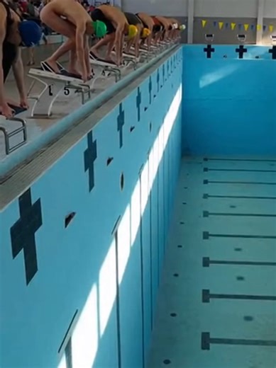 Freediving Apnea Training: Deep Pool Drill #freediving #apnea #breathhold #freedivingtraining #freediver #underwater #apneatraining