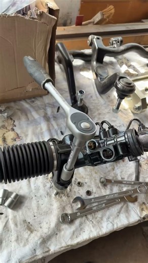 VW T4 power steering rack bushing replacement with threaded rod #itmechanik 🇨🇿