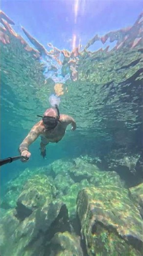 Diving in the Atlantic I found clear ocean water, a diving paradise. #divng #freediving #deepblue