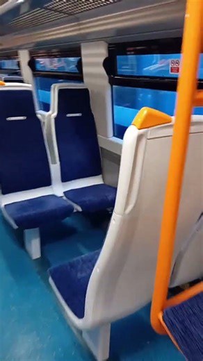 first time riding a *refurbed* class 376. the biggest change is the colour of the bars.