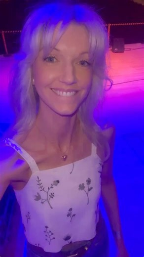 What a room!! Cadogan Hall in London! 🥲💙 So excited to be performing here with my full band later THIS YEAR on 9th November. It’s going to be magical!! 🧚‍♀️💜 Tickets on sale via https://www.harrietsings.com/tour Xx | Harriet