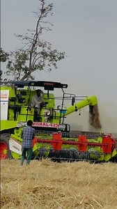Vishal 435 Brisk Plus in Wheat Field | Vishal 435 Combine Harvester Working Video 2026