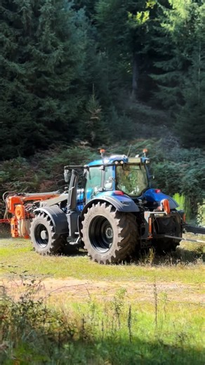 Lichtraumrpofile mitm T235 und Dücker DUA 800 😁🤝🏻👌🏻 @Valtra #valtra #dücker #lichtraumprofil #landwirtschaft #forstwirtschaft