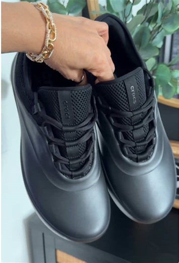 Best Crocs Bistro Work Sneakers for Food Service & Hospitality