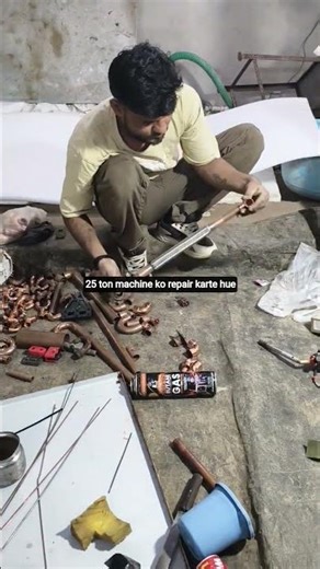 25 tan machine ko repair karte hue Prem AC doctor 🙏🙏🙏🙏🙏 please bhai channel ko subscribe karo 🙏🙏🙏🙏