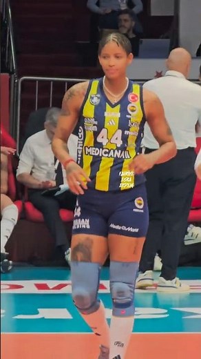 Vargas's New HairStyle 💥 #MelissaVargas #hairstyle #Volleyball #Fenerbahce #Voleybol #SpikeQueen