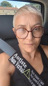 💡 Protection ceinture de sécurité – Appel à nos couturières solidaires ! Merci du fond du cœur à toutes celles qui ont pris le temps de m’écrire, vous avez été des centaines à réagir et je n’ai pas encore pu répondre à tout le monde… mais je le ferai dès que possible ❤️ Pour les protections de ceinture de sécurité, je recommande une longueur d’1 mètre à 1,20 mètre, selon la taille de l’enfant ou de l’adulte. Concernant la fixation, pression ou scratch : les deux sont possibles, à vous de choisi