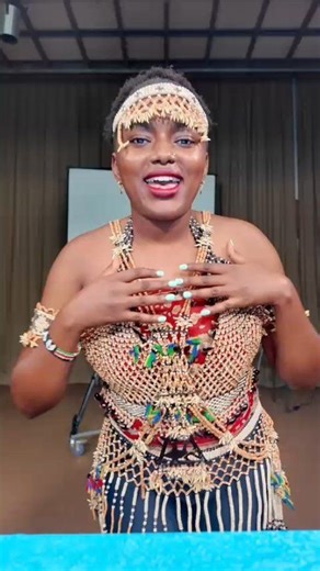 Meet the newest singer in Solomon Islands 😆 ...I love the Malaita traditional dress #DianaDaisyGau #solomonislands #PapuaNewGuineans #islandlife #kenya #Vanuatu #samoa | Diana Daisy -Gau