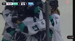 SAULNIER MAKES HISTORY 🚨 Congratulations to Halifax’s Jill Saulnier on becoming the first Nova Scotian to score a goal in the PWHL. 👏 👏 👏 Have a great season, Jill! 👊 🎥 CBC Sports PWHL New York | #nsproud | Hockey Nova Scotia