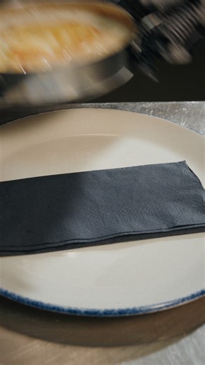 Du croustillant, du fondant… et beaucoup de gourmandise. 🧀 Nouveau menu, même plaisir partagé. | Restaurants Crocodile