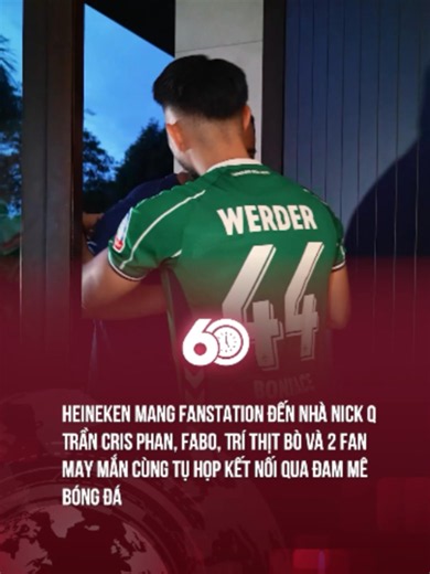 ⚽ TỪ MỘT KÈO BỊ HỘI ANH EM DÍ TỚI CÙNG, HEINEKEN XUẤT HIỆN ‘’CỨU NGUY’’ NICK Q BẰNG CÁCH MANG ĐẾN FANSTATION CHO HỘI ANH EM MÊ BÓNG ĐÁ 🍻 Hiếu và Lộc – hai fan may mắn giành được những ‘’tấm vé’’ giới hạn từ minigame của Nick Q Trần – đã có dịp nhập hội cùng Cris Phan, Fabo và Trí Phan trong một buổi tối tại Heineken FanStation tại nhà Nick. Đội hình 6 người dù không quen nhau hết từ trước nhưng chỉ qua vài mẩu chuyện về bóng đá, cùng đi vài đường bóng là đã có thể ‘’bắt nhịp’’ nhau cực mượt. Đú