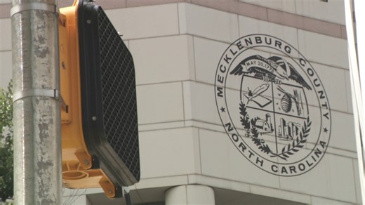 Father arrested after courthouse fight with man accused of killing his son