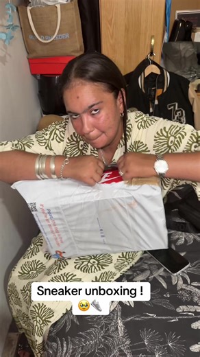 Ultimate Sneaker Unboxing Experience