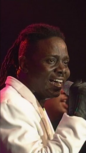 Earth, Wind & Fire - 'September' North Sea Jazz 1997