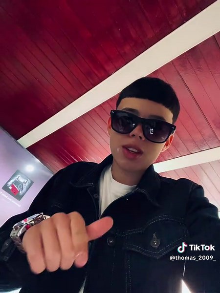 Videos de Thomas ♛ (@thomas_2009_) con “sonido original - 𝓶𝓮𝓵𝔂”
