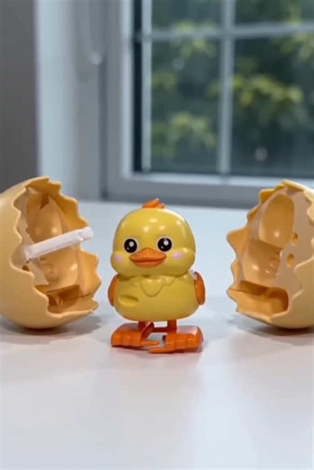 I honestly can’t stop winding these up! 🤣 One twist, one POP, and you’ve got a tiny beast waddling across your desk. #fidgettoys #gifts #Easter #collectthemall #stockingstuffers