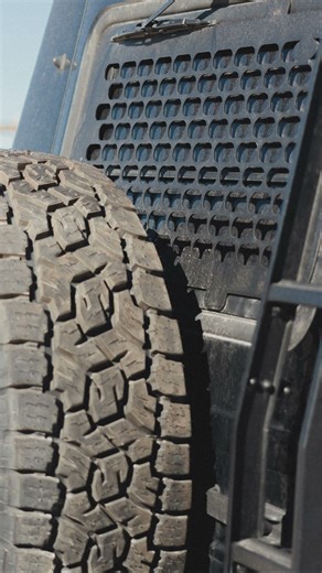 G-Class Rear Door & Gullwing Window Setup | Explore Glazing | Shorts